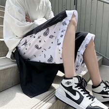 黑色