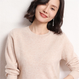 秋冬新款时尚潮流纯色圆领8色可选女柔软舒适图片