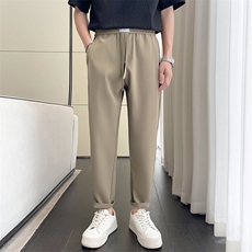 咖啡色长裤