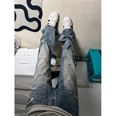 蓝色
