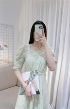 DINOBIENS【现货】夏季新款定制方领蕾丝连衣裙，女装连衣裙，迪诺比亚