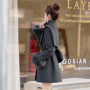 《现货》2025年冬季90白鸭绒中长款韩系淑女针织领狐狸毛羽绒服图片