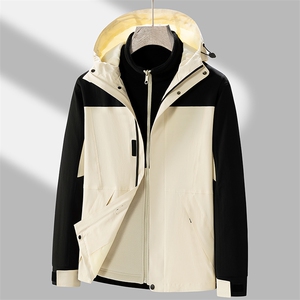 春秋新款三合一冲锋衣加厚可脱卸潮服防风保暖休闲登山服夹克上衣图片