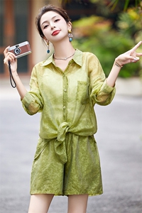 夏季薄款防晒衬衫短裤两件套女2024新款宽松百搭时尚提花休闲套装图片