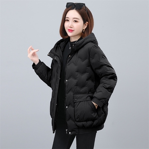 2023冬季新款时尚女装连帽羽绒服 保暖轻薄显瘦外套图片