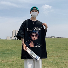黑色