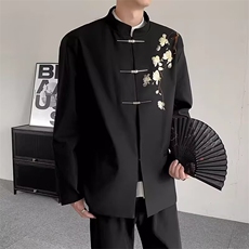 黑色