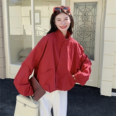 韩系chic休闲减龄复古红色短外套女春秋超火好看宽松工装夹克上衣，女装短外套，2B237