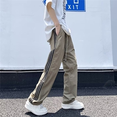 卡其色