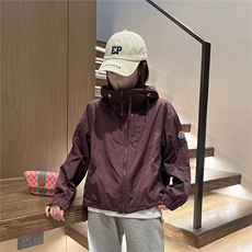 红色