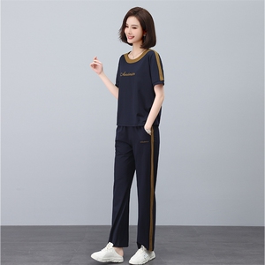 时尚休闲女装套装 宽松显瘦运动服 舒适百搭两件套图片