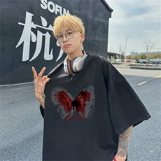 黑色