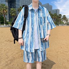 蓝色