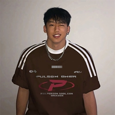 咖啡色