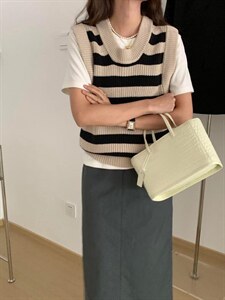 款号：WM0015 名称：粗针U领背心毛衣,女装背心吊带,BD