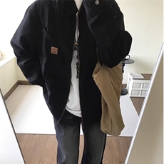 黑色