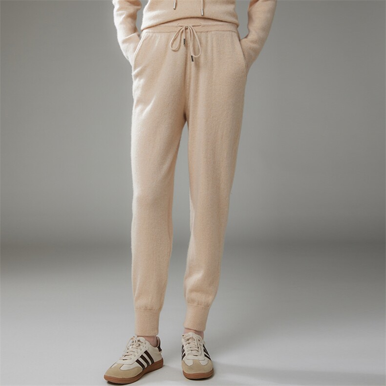 2025年秋季新款束脚针织羊绒运动裤时尚休闲通勤百搭，女装休闲裤，珍丝贝尔