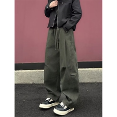 军绿色