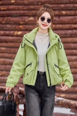 现货，羽绒服2024年冬季新款短款宽松白鸭绒外套，女装羽绒服，布依丽人