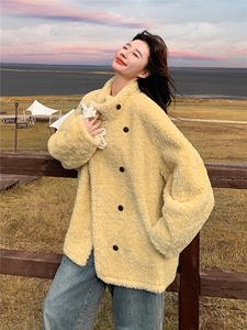 羊羔毛外套女冬宽松保暖皮毛一体图片