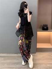 小个子时尚减龄套装显瘦圆领正肩黑色网纱拼接短袖碎花长裤两件套，女装套装/套裙，江南