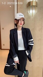 2021秋季新款西装外套图片