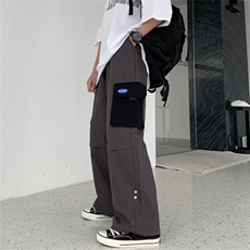 深灰色