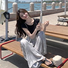 洋气吊带裤套装女夏季2025新款时尚炸街韩系T恤阔腿拖地裤两件套，女装套装/套裙，2C301