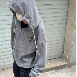 美式复古木质纽扣设计感针织连帽外套男女小众早秋慵懒风开衫卫衣图片
