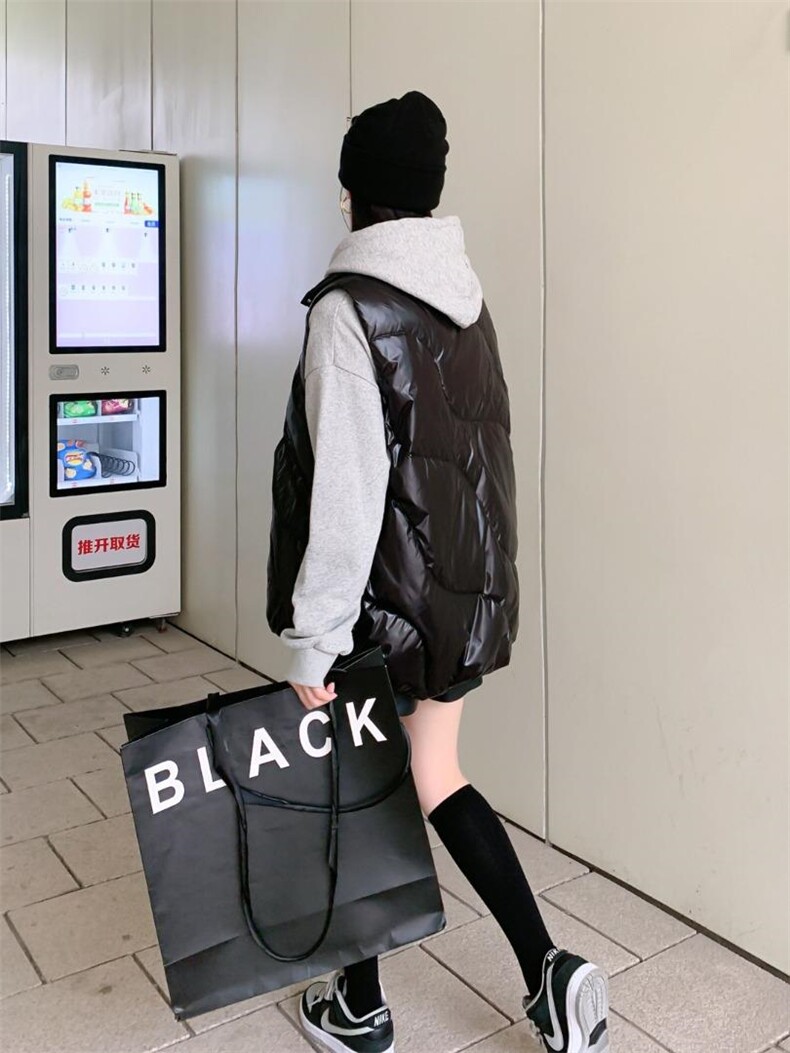 冬季羽绒服，女装羽绒服，江南红雪兒