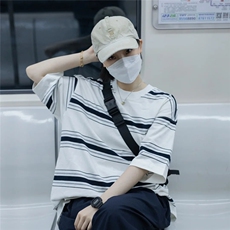 白色