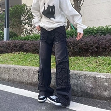 黑色