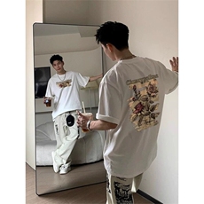白色