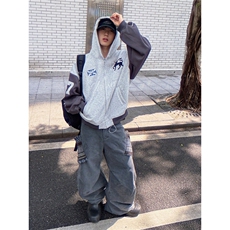 灰色