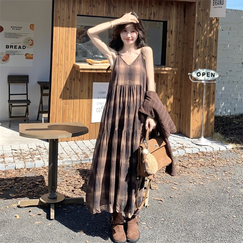 美拉德穿搭时尚套装女高级感2025秋季新款吊带连衣裙针织衫两件套,女装套装/套裙,2D014