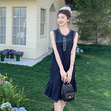 刺绣无袖牛仔连衣裙女夏2025新款小个子俏皮减龄流行超火爆款森系，女装牛仔裙，浙宝220