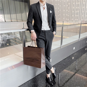 西服套装男条纹商务正装韩版潮流修身帅气新郎结婚礼服西装两件套图片