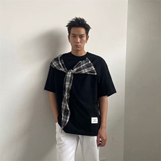 黑色