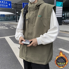 军绿色