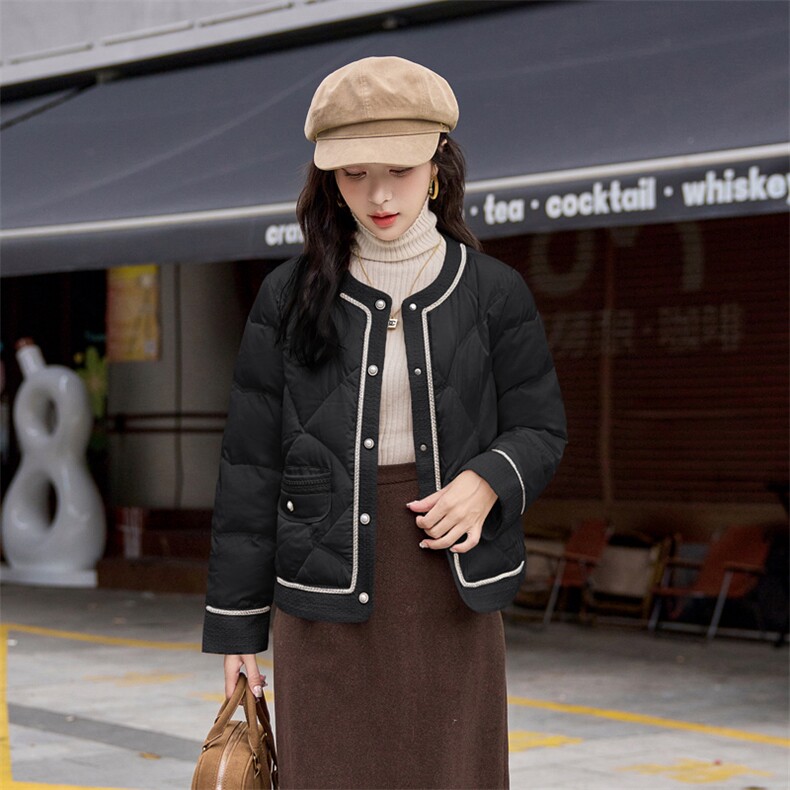 2025年冬季新款羽绒服经典圆领气质优雅鸭绒外套,女装羽绒服,1C080