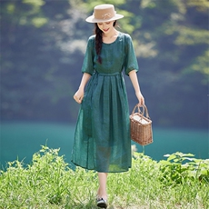 2026年夏季女士短袖旅游聚会街拍逛街文艺/优雅居家城市通勤商务，女装连衣裙，江南依恋
