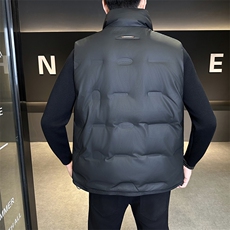新款男士羽绒服马甲白鸭绒标309B-3-9853-P98，男装羽绒服，星座1409-3