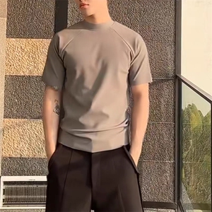 索罗娜冰丝短袖t恤男夏季速干凉感肌理感cleanfit小领口白色半袖,airmax95夏季应该如何搭配图片