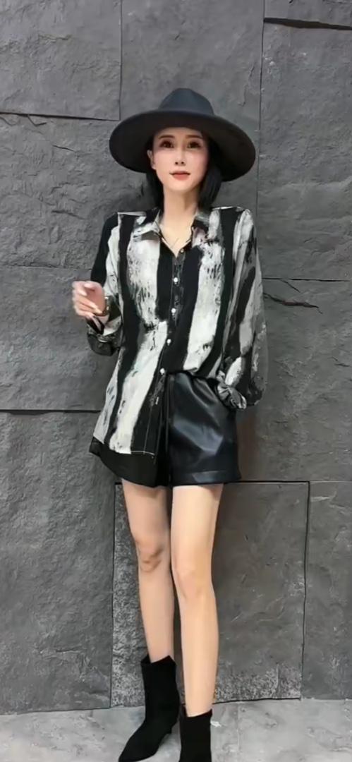 2022秋季新款时髦个性水墨画宽松复古风衬衫,女装衬衫,L·H·X