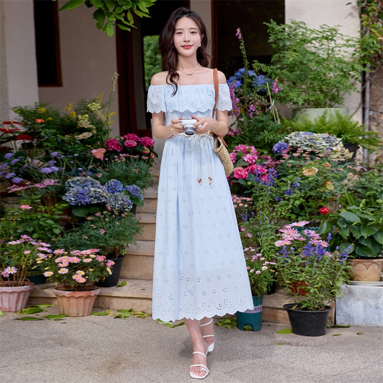 2025年夏季女新款时尚气质优雅修身显瘦度假风一字肩花边连衣裙,女装连衣裙,奋斗女王