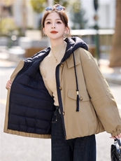 90白鸭绒宽松大版休闲拼接工装派克假两件连帽羽绒服，女装羽绒服，采品优优
