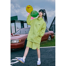 绿色