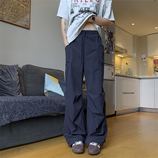 藏青色