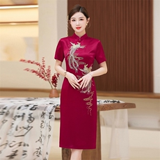 婚宴旗袍连衣裙高贵洋气妈妈礼服大码红色手工绣花醋酸绸缎，女装汉服/婚纱/旗袍/礼服，小荷流
