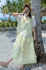 撞色拼接立体花撞色套装裙女夏季2025新款法式气质半身裙两件套，女装连衣裙，2C230